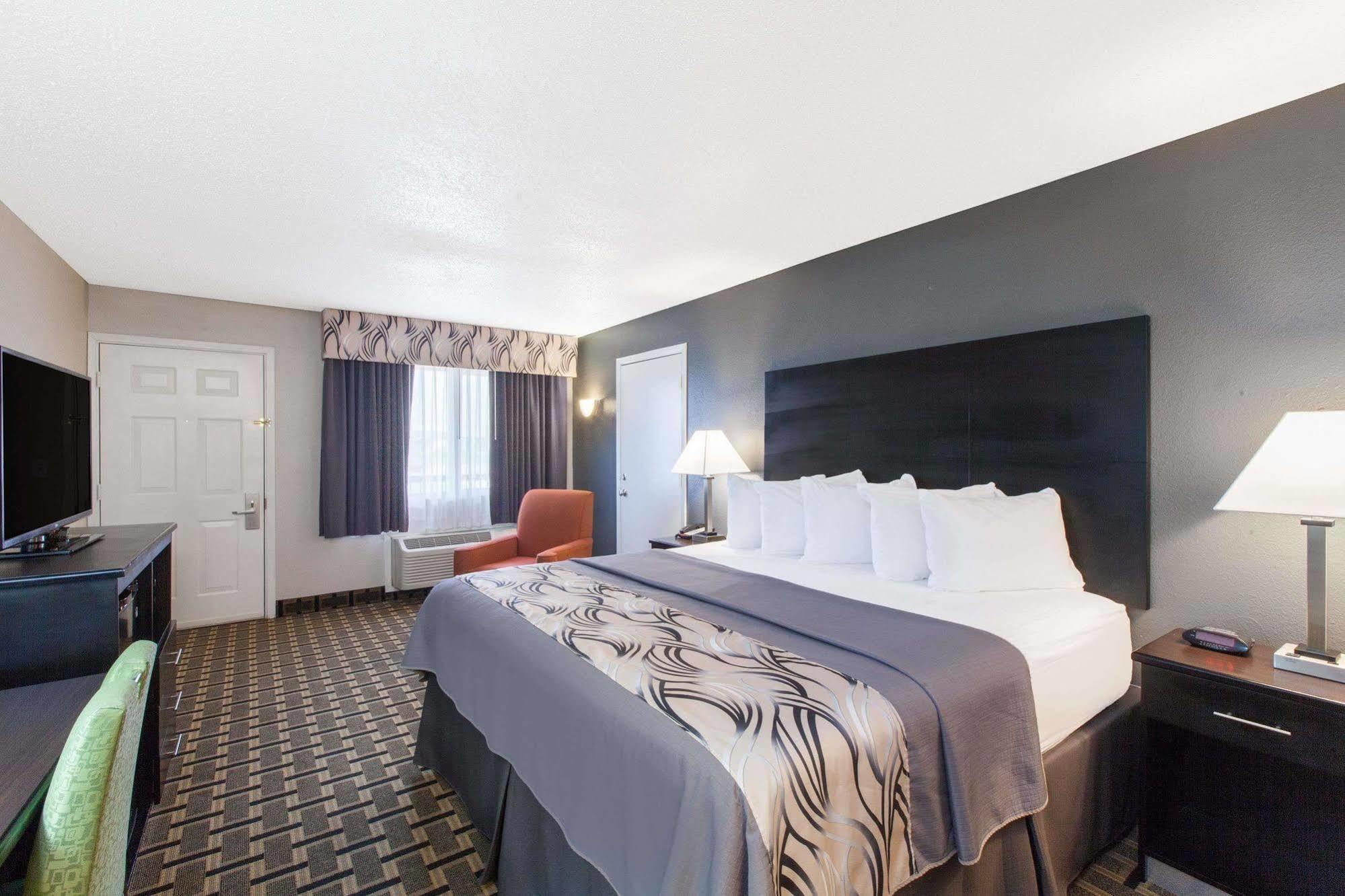 Days Inn By Wyndham Ennis Exteriér fotografie